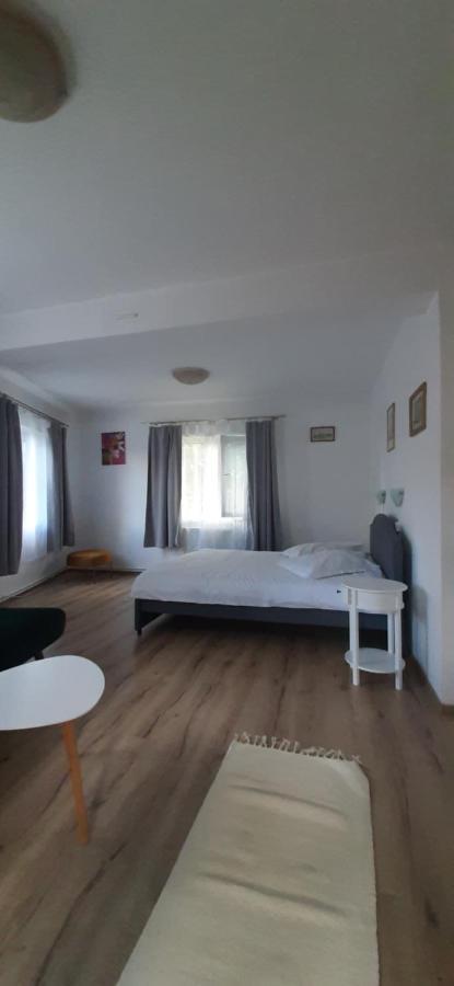 Piccola Italia Casa Racovita Cluj Napoca Bagian luar foto
