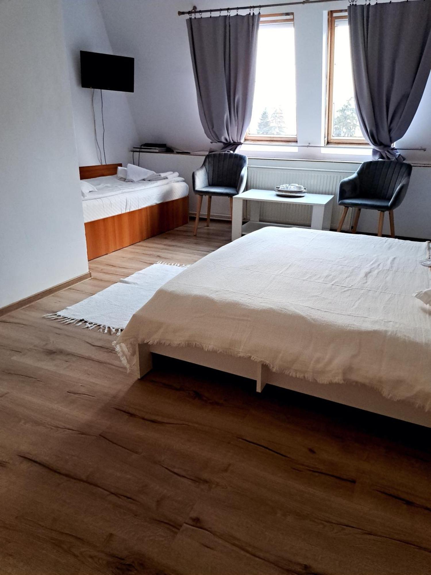 Piccola Italia Casa Racovita Cluj Napoca Bagian luar foto