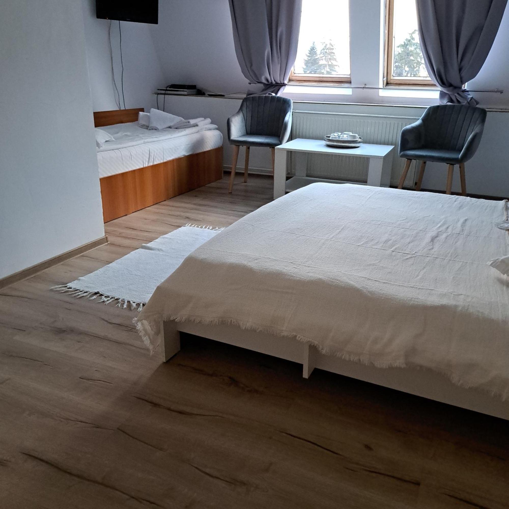 Piccola Italia Casa Racovita Cluj Napoca Bagian luar foto